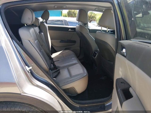 2017 KIA SPORTAGE EX 8