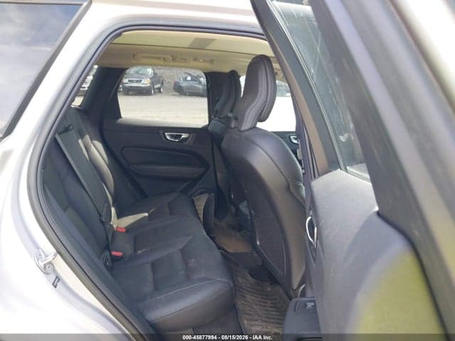 2023 VOLVO XC60 B5 PLUS DARK THEME 8