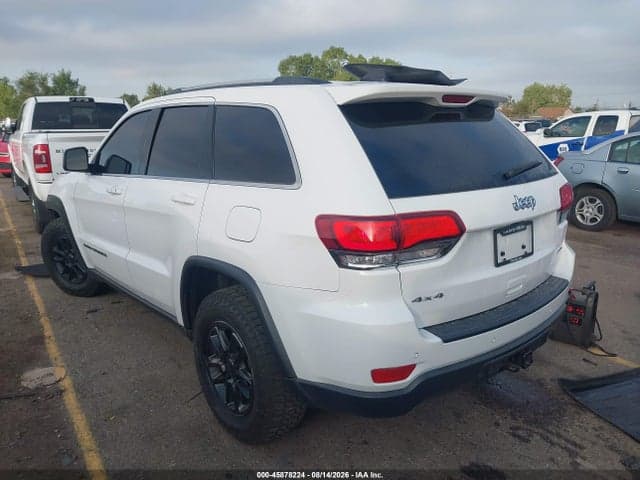 2020 JEEP GRAND CHEROKEE LAREDO E 4X4 3