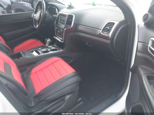 2020 JEEP GRAND CHEROKEE LAREDO E 4X4 5