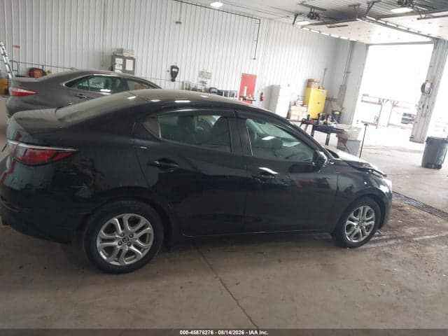 2017 TOYOTA YARIS IA 13