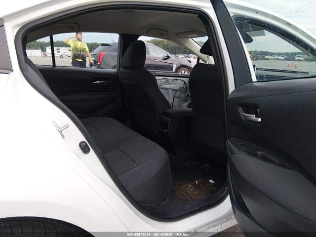 2021 TOYOTA COROLLA LE 8
