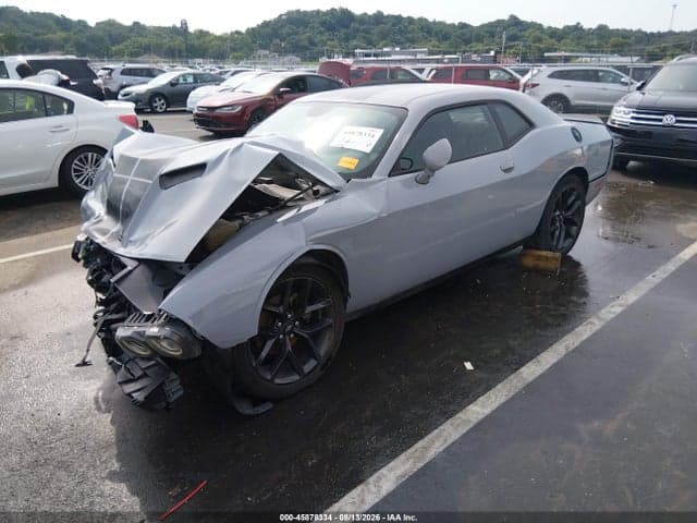 2022 DODGE CHALLENGER SXT 2