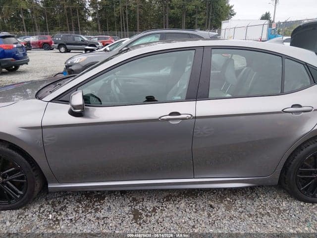 2025 TOYOTA CAMRY SE 15