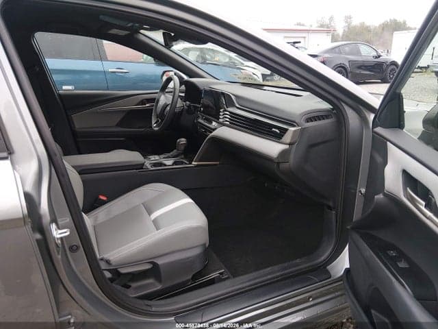2025 TOYOTA CAMRY SE 19