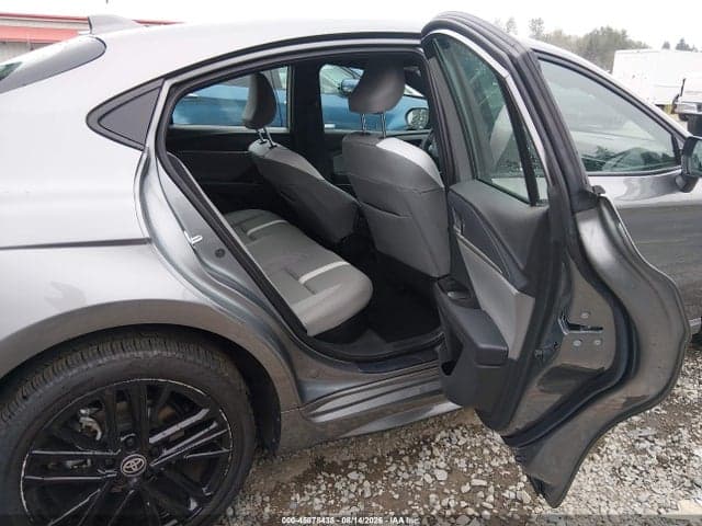 2025 TOYOTA CAMRY SE 8