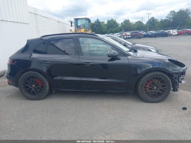 2017 PORSCHE MACAN GTS 13