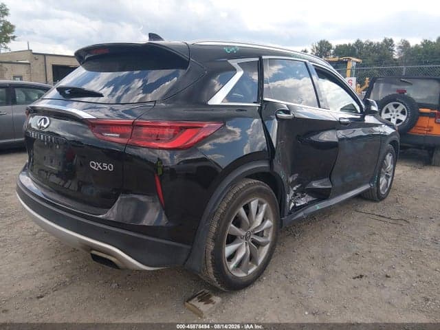 2022 INFINITI QX50 LUXE AWD 4