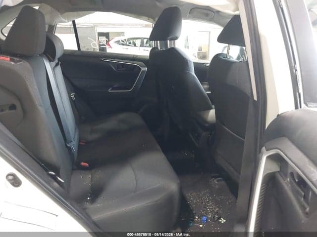 2024 TOYOTA RAV4 LE 8