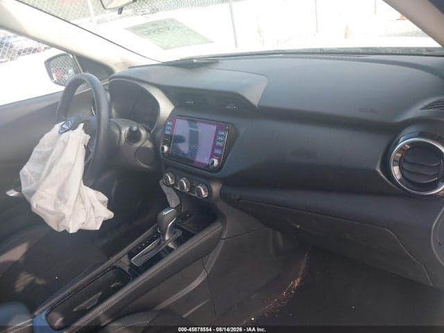 2023 NISSAN KICKS SV XTRONIC CVT 5