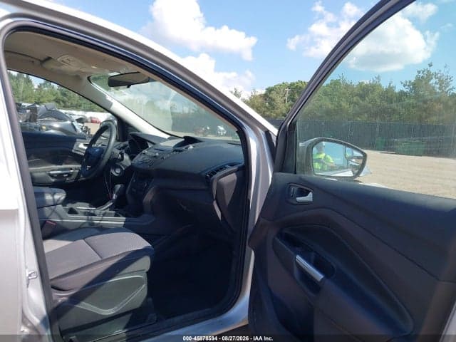 2017 FORD ESCAPE SE 5