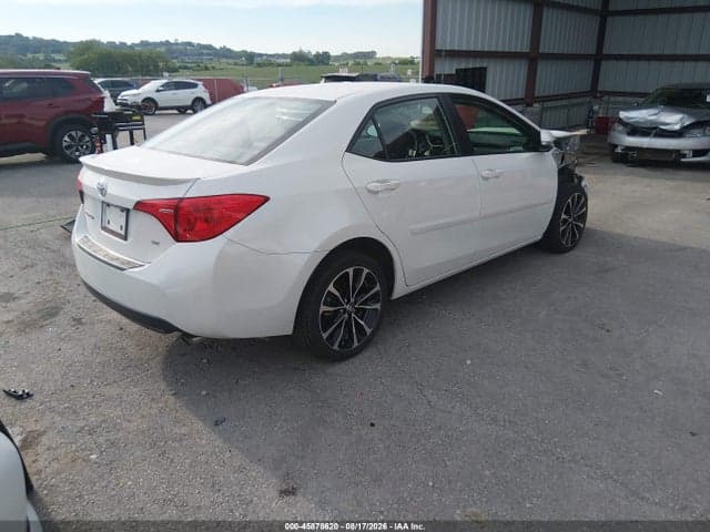 2019 TOYOTA COROLLA SE 4
