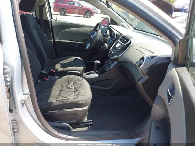 2017 CHEVROLET SONIC LT AUTO 5