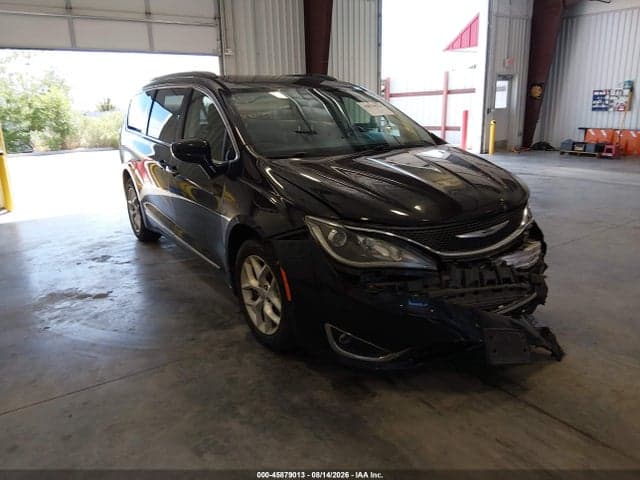 2017 CHRYSLER PACIFICA TOURING-L 1