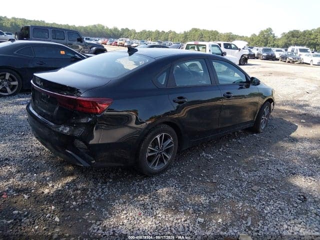 2024 KIA FORTE LXS 4
