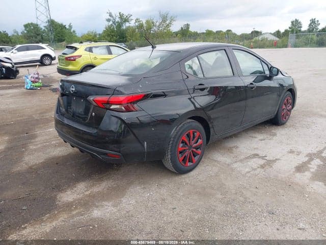 2024 NISSAN VERSA 1.6 S 4