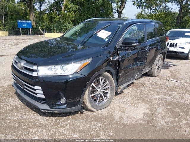 2017 TOYOTA HIGHLANDER XLE 2