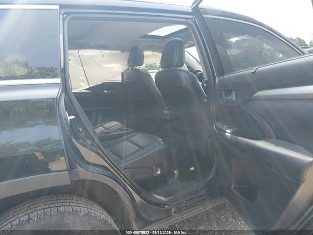2017 TOYOTA HIGHLANDER XLE 8