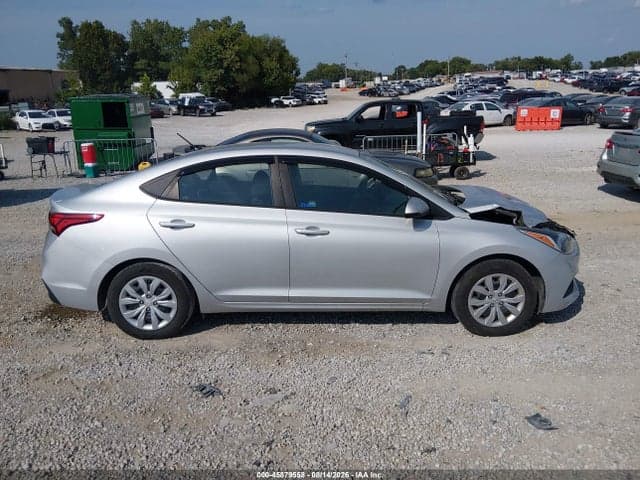 2020 HYUNDAI ACCENT SE 13