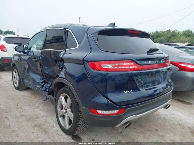 2017 LINCOLN MKC PREMIERE 3