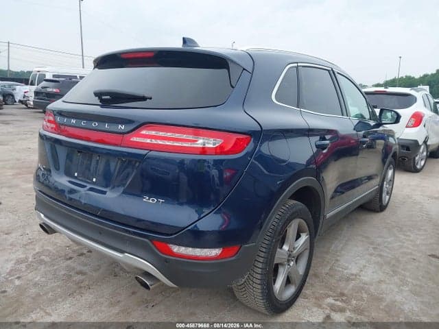 2017 LINCOLN MKC PREMIERE 4