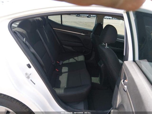 2019 HYUNDAI ELANTRA SE 8