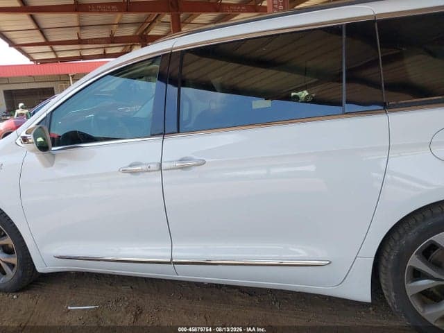 2018 CHRYSLER PACIFICA LIMITED 14