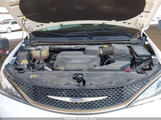 2018 CHRYSLER PACIFICA LIMITED 10