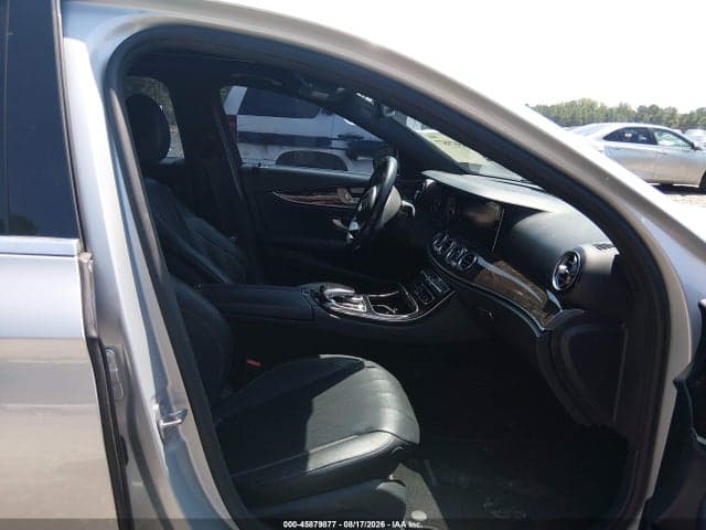 2017 MERCEDES-BENZ E 300 4MATIC 5