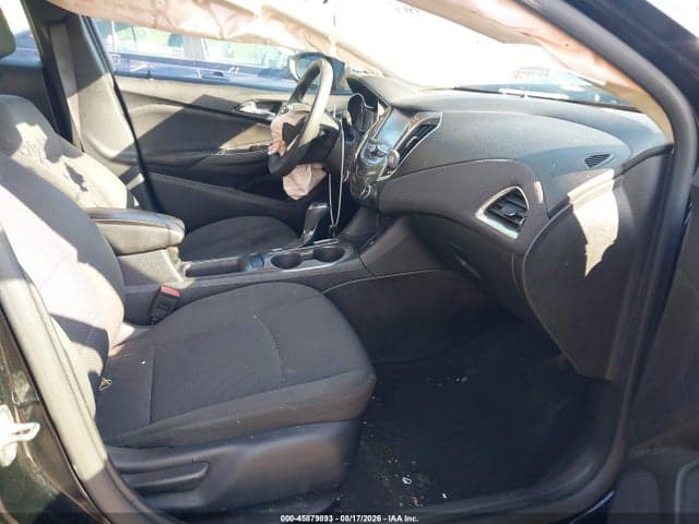2017 CHEVROLET CRUZE LT AUTO 5