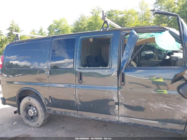 2017 GMC SAVANA 2500 WORK VAN 18
