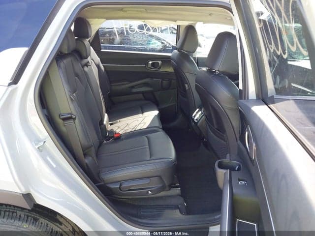 2025 KIA SORENTO S 8