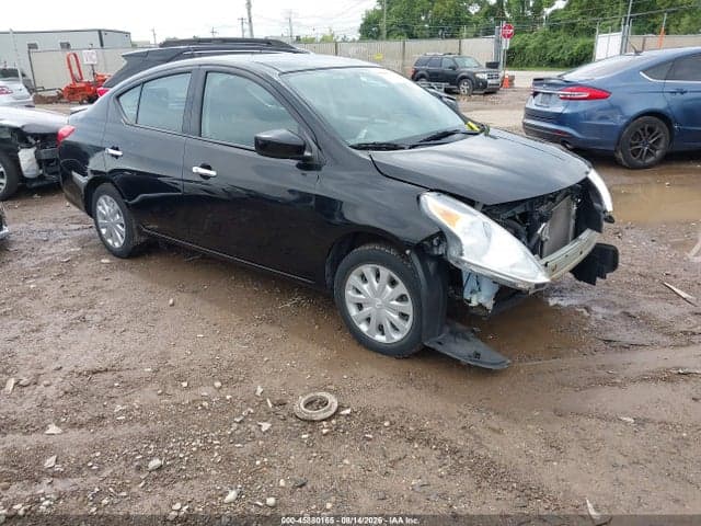 2019 NISSAN VERSA 1.6 SV 1