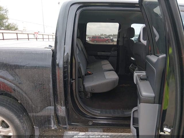 2022 FORD F-150 XLT 8
