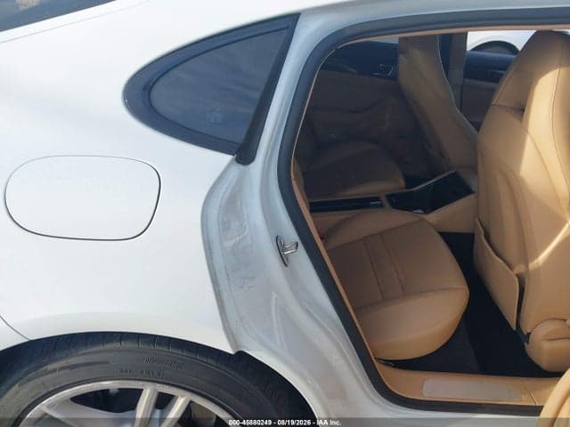 2019 PORSCHE PANAMERA 4 8