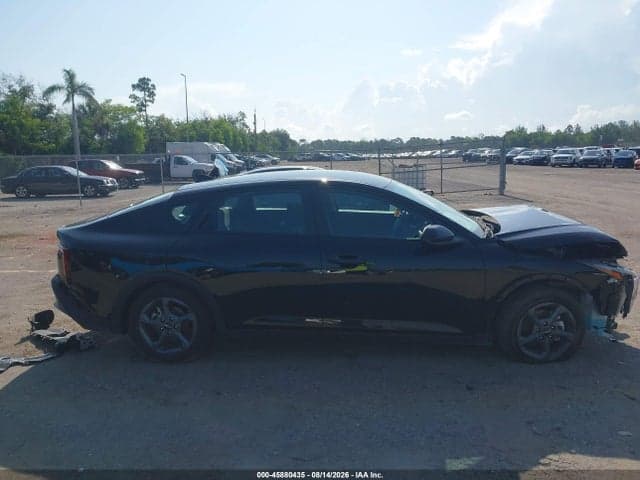 2026 KIA K4 LXS 13