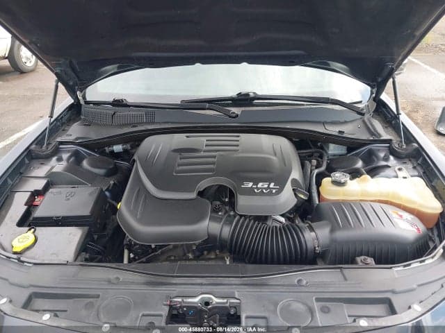 2017 CHRYSLER 300C PLATINUM AWD 10