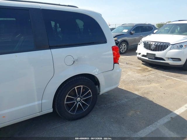 2018 DODGE GRAND CARAVAN GT 6