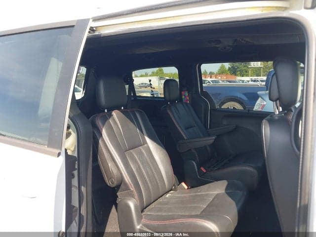 2018 DODGE GRAND CARAVAN GT 8