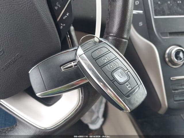 2017 LINCOLN MKC PREMIERE 11