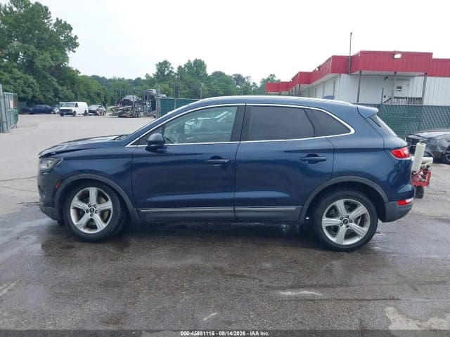 2017 LINCOLN MKC PREMIERE 14