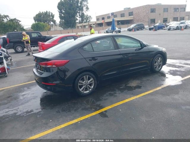 2018 HYUNDAI ELANTRA SEL 4