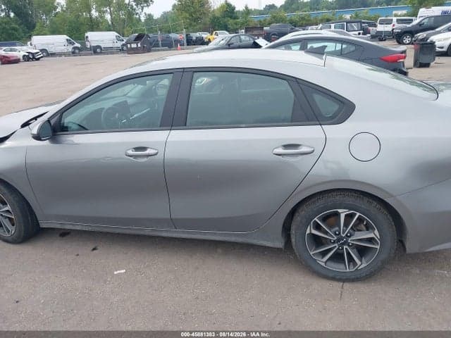 2023 KIA FORTE LXS 13