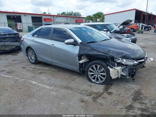 2017 TOYOTA CAMRY XLE