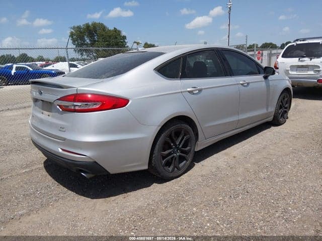 2019 FORD FUSION SE 4
