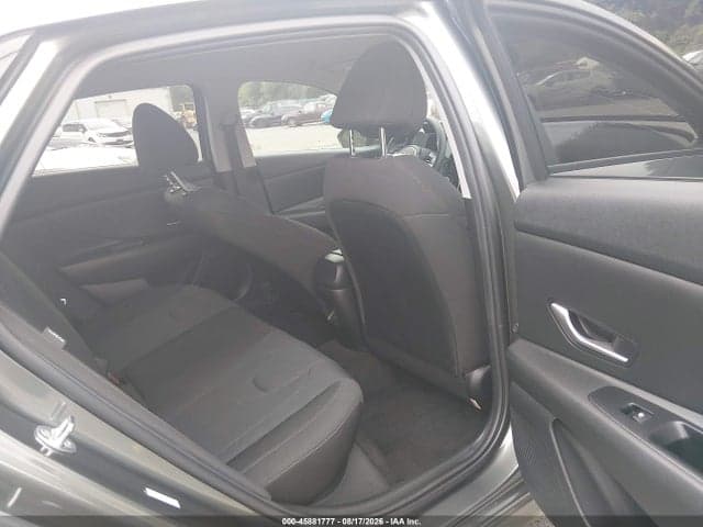 2024 HYUNDAI ELANTRA SE 8