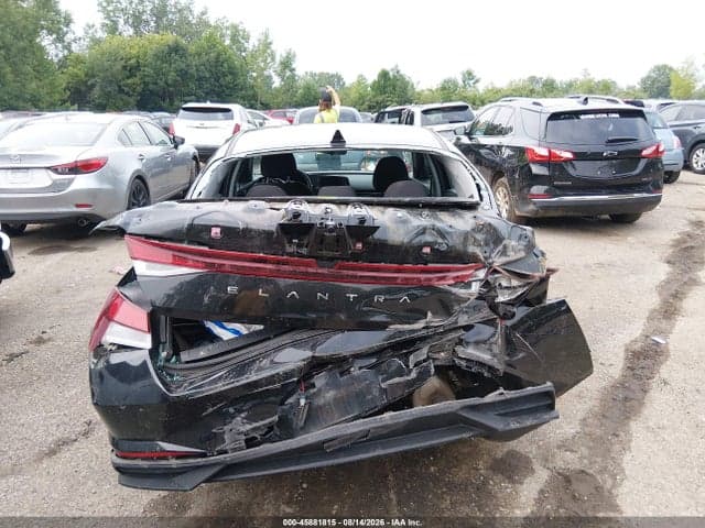 2021 HYUNDAI ELANTRA SE 6