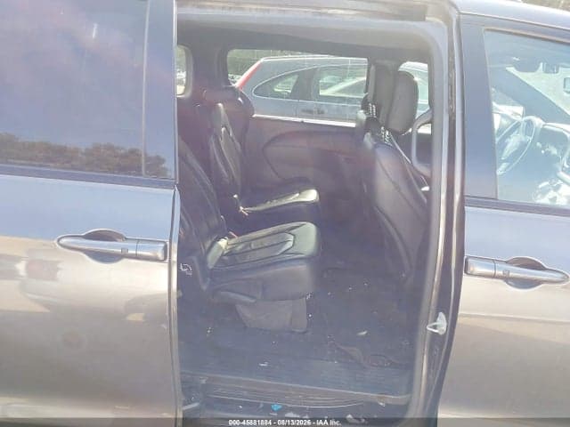 2018 CHRYSLER PACIFICA TOURING L 8