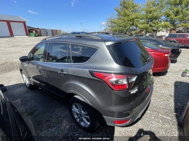 2017 FORD ESCAPE SE 3