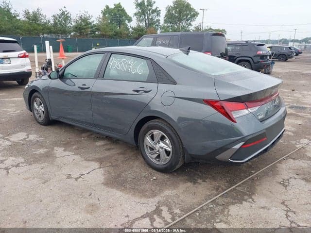 2026 HYUNDAI ELANTRA SE 3